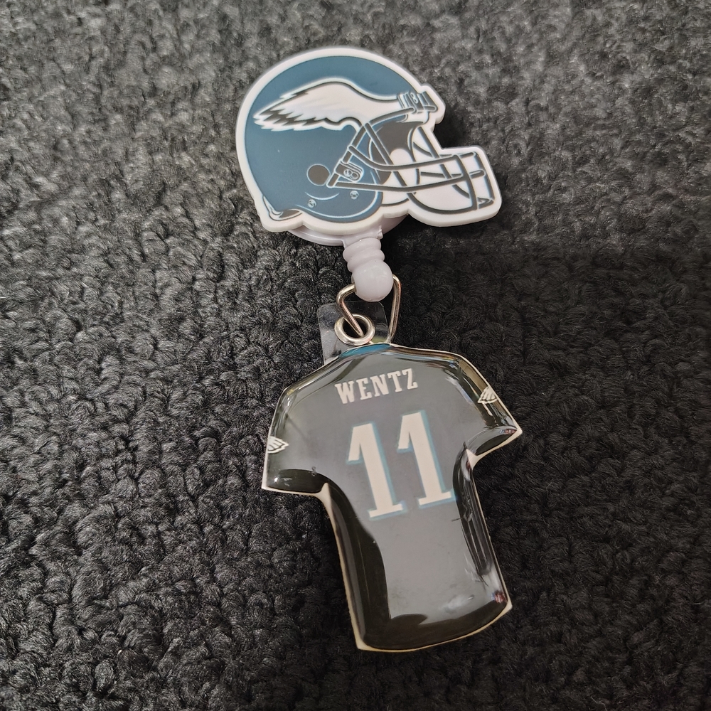 Philadelphia Eagles Carson Wentz Football Retractable Badge Reel Id Holder New